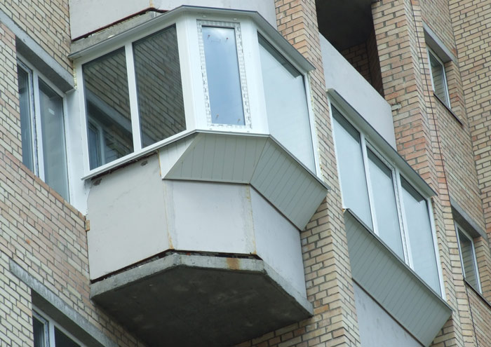 Вынос скругленного балкона